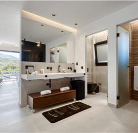 5 bedroom luxury seaside villa with indoor & outdoor pool, near Acharavi, sleeps 10